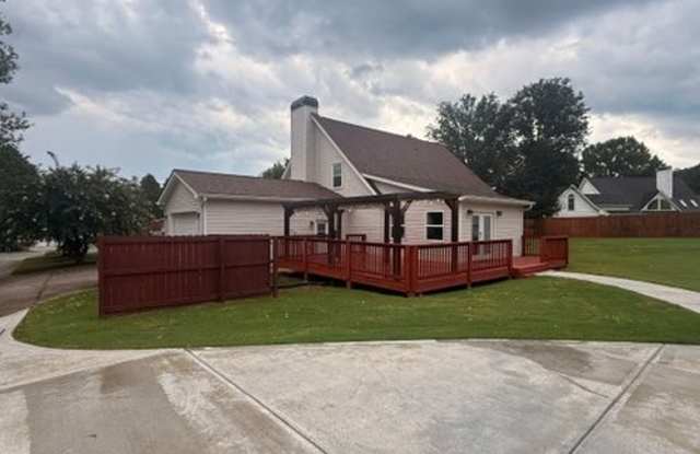 Spacious 3BR House in Auburn Gallery 4