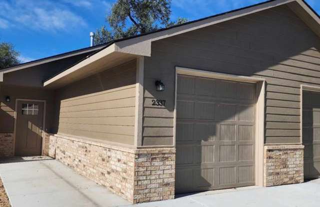 2337 Burns North - 2337 photos photos