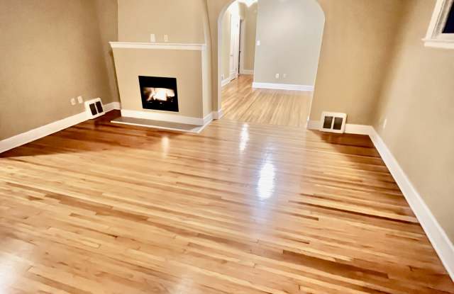 3010 Gunckel Blvd, Upper Gallery 2
