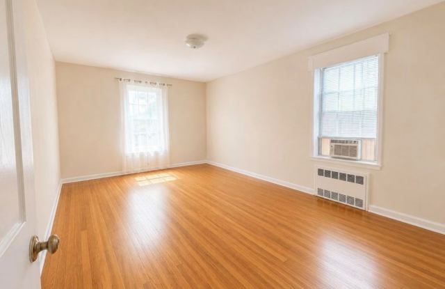 6385 Woodhaven Blvd # 8787 Gallery 2