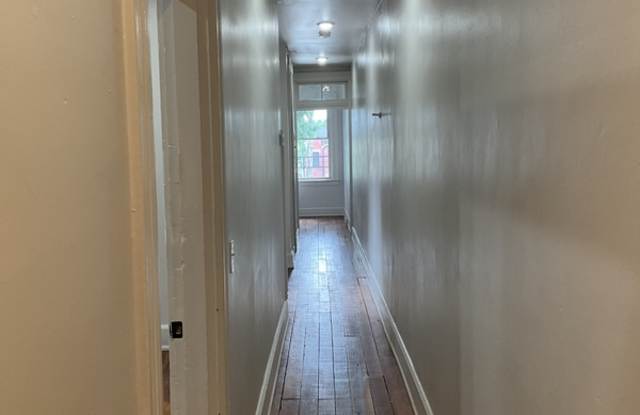 920 Washington Avenue - 4 photos photos