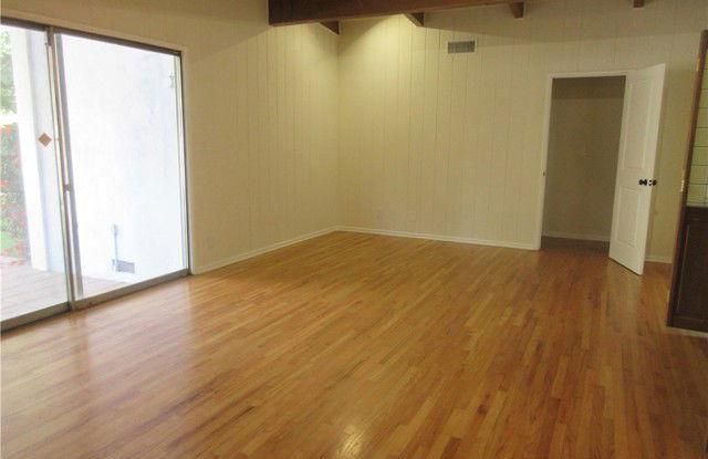 13235 Cumpston Street photos photos