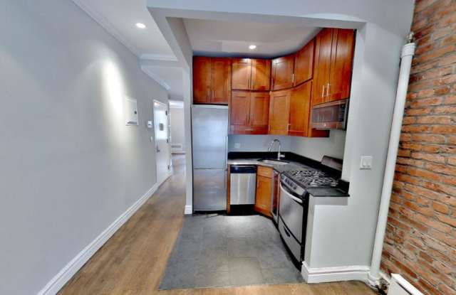 1373 1ST AVE. - 1373 1st Avenue, New York City, NY 10021