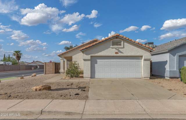 3072 W LONE CACTUS Drive Gallery 1