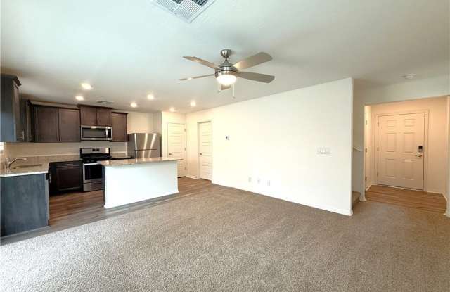 4943 Amberlyn Street Gallery 3