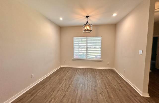 726 Giese Ln Gallery 3