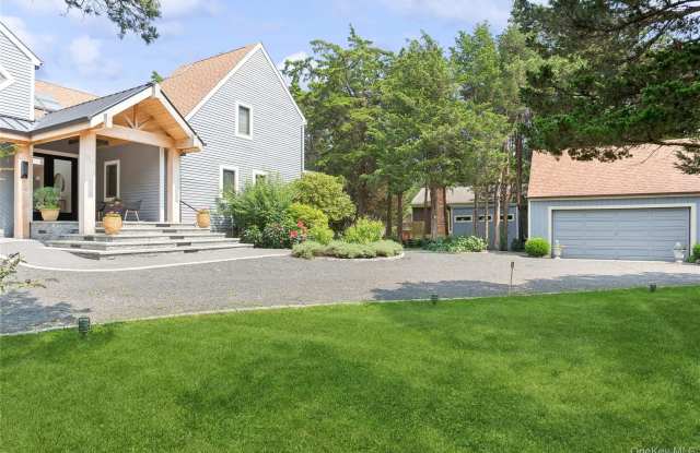 425 Cedar Point Drive E Gallery 4