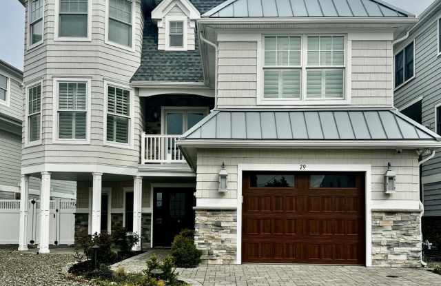 79 Pershing Boulevard photos photos