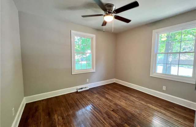 1919 Maryland Avenue Gallery 4