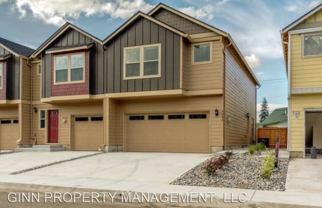 9706 NE 76th Way - 9706 Northeast 76th Way, Five Corners, WA 98662