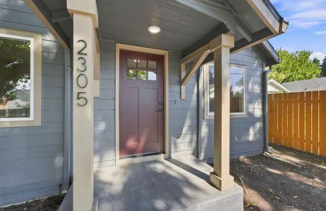 Beautifully Remodeled 3-Bedroom Home with New Upper-Level Ensuite – Hough Neighborhood photos photos