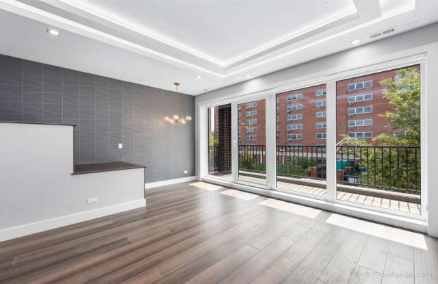 1454 West Chestnut Street Gallery 4