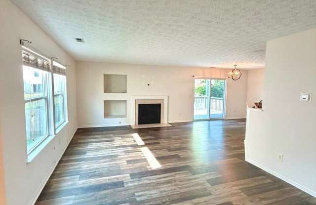 5790 Lonerise Ln Gallery 4