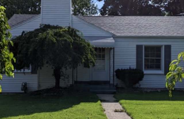 578 Budlong St photos photos