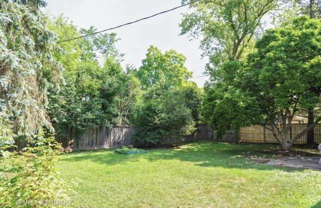 1006 BROOKSIDE Lane Gallery 2