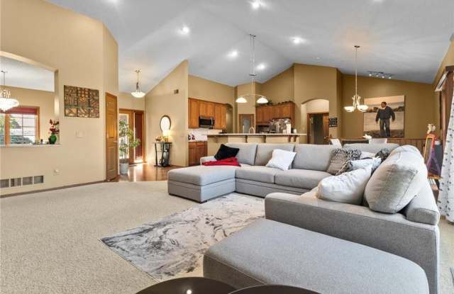 2704 118th Court NE photos photos