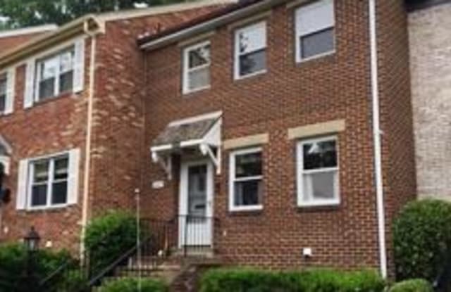 10407 COURTHOUSE DRIVE - 10407 Courthouse Drive, Fairfax, VA 22030