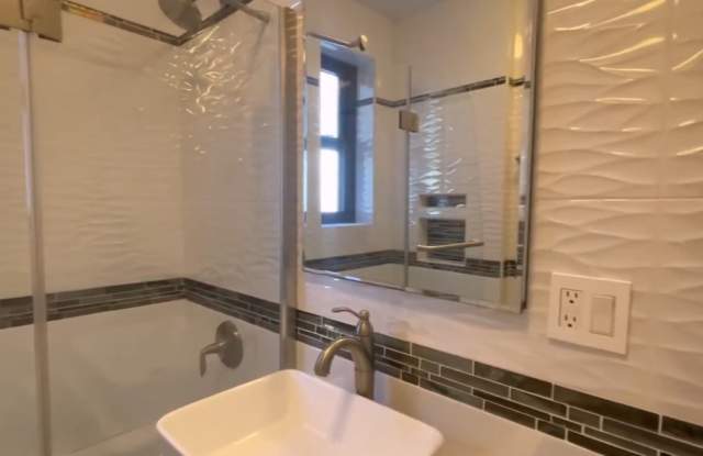 76-66 Austin Street - 5L - 76-66 Austin Street, Queens, NY 11375
