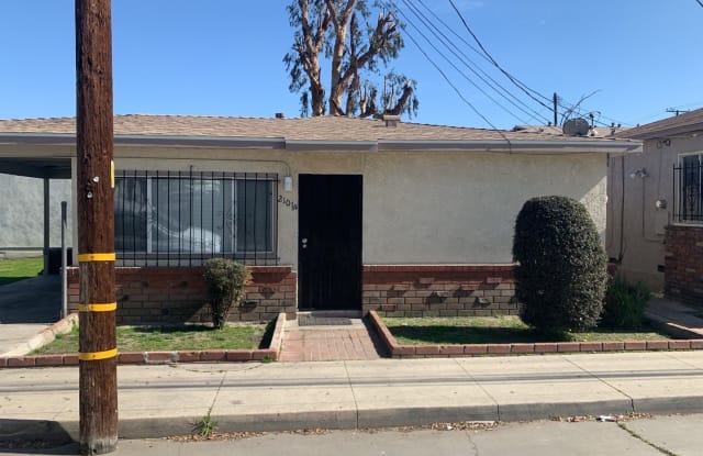 2107 1/4 E El Segundo Blvd - 2107 1/4 E El Segundo Blvd, Willowbrook, CA 90222