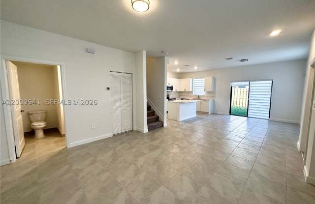 13030 SW 232nd Ter Gallery 1