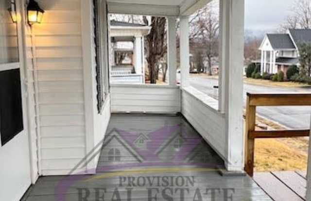 222 Ohio Ave Gallery 3