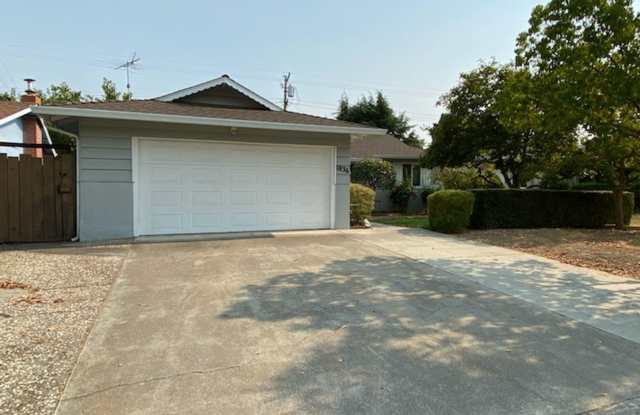 1836 Rochelle Drive Gallery 2