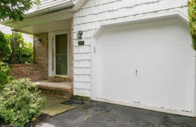 63 Averell Dr Gallery 2
