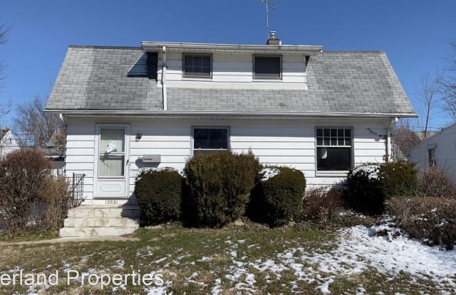 19031 Pasnow Ave - 19031 Pasnow Avenue, Euclid, OH 44119