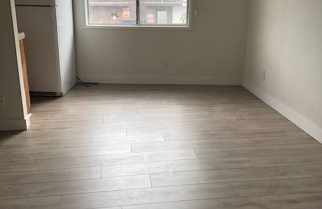 Moorpark 15000 photos photos