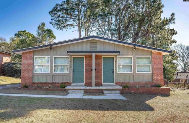 Pre-Leasing for the 26-27 School Year! - Renovated Furnished duplex unit in quiet Rosewood neighborhood photos photos