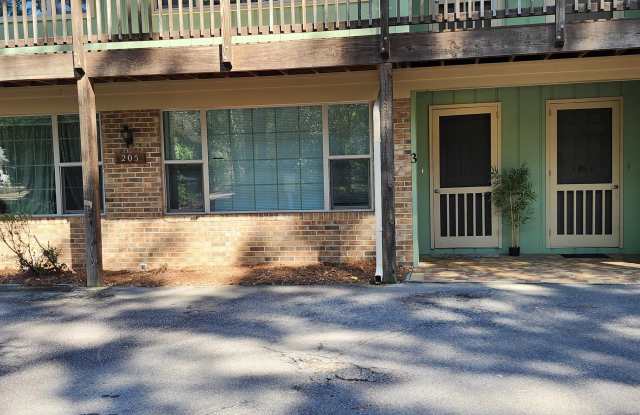 205 E New Jersey Avenue unit: 3 photos photos 205 E New Jersey Avenue unit: 3 photos photos