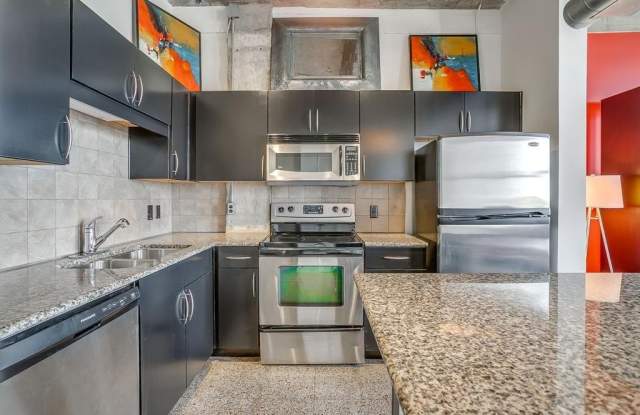 221 W Lancaster Avenue - 221 West Lancaster Avenue, Fort Worth, TX 76101