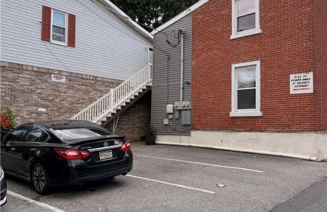60 E North Street Gallery 3