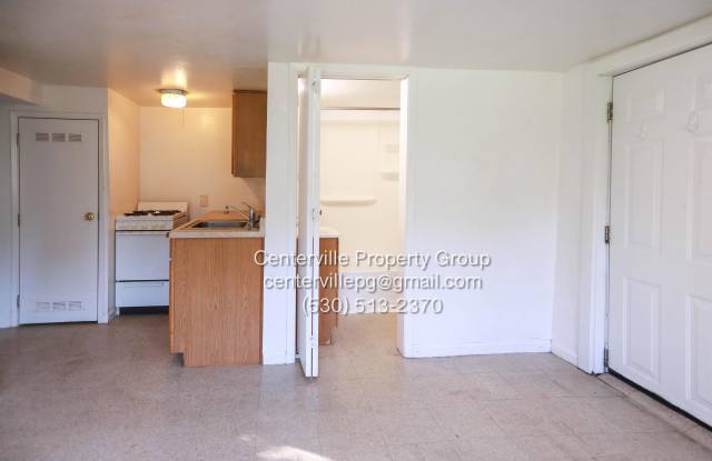 278 Humboldt Ave - 3 photos photos