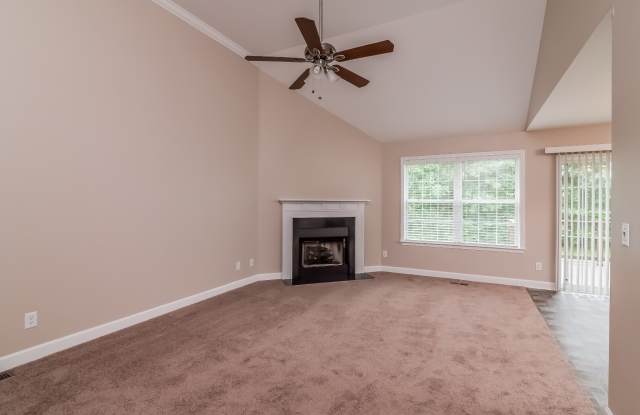 3027 Candlelite Dr Gallery 2
