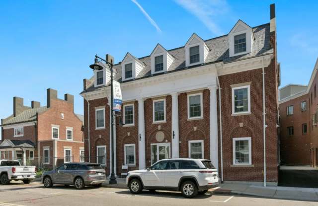 402-410 Washington Street Gallery 3