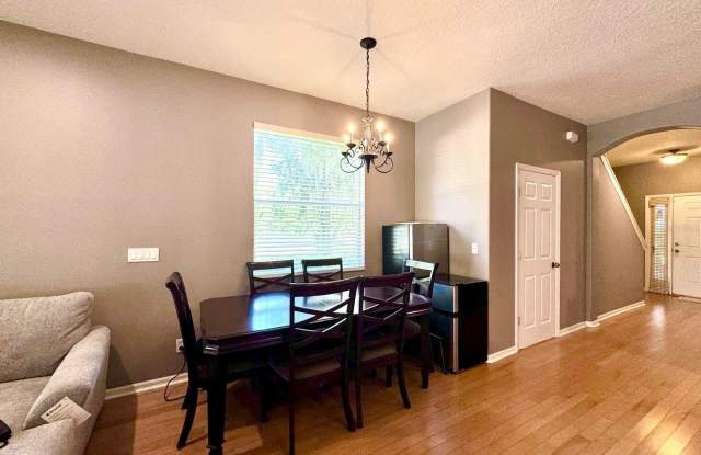 4553 AMBERLY OAKS COURT Gallery 3