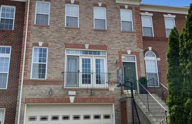 22098 AVONWORTH Square photos photos