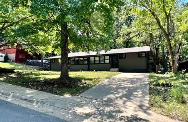 1649 E Hammond Street Gallery 2