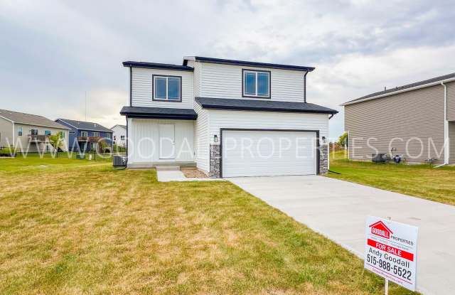 New construction 4 bedroom home in Altoona - 1682 20th Avenue Southeast, Altoona, IA 50009