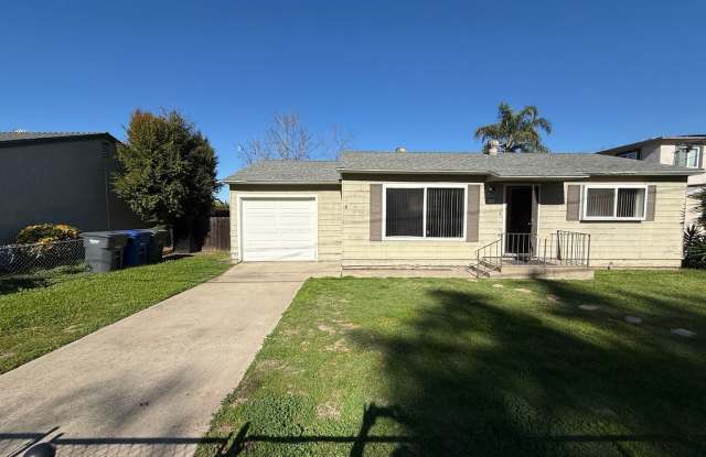 Beautiful 2 Bedroom 1 Bath home in well desired El Cajon neighborhood photos photos