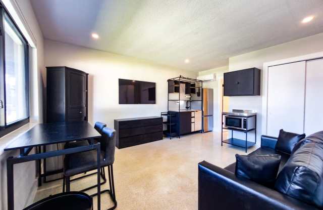 47 Northeast 16th Place photos photos