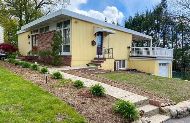 20 Summit Avenue - 20 Summit Avenue, Waldwick, NJ 07463