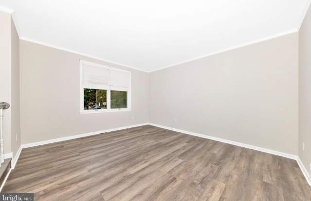 6257 LIGHT POINT Place Gallery 3