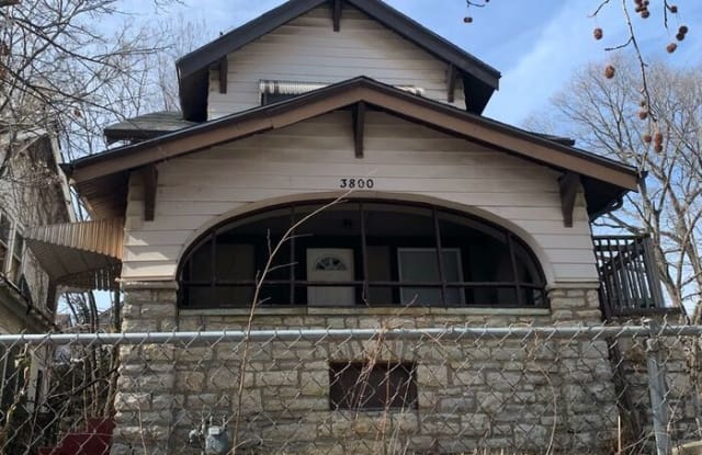 3800 Chestnut Avenue - 3800 Chestnut Avenue, Kansas City, MO 64128