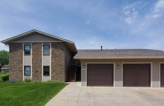 5815 Wilshire Court unit: D photos photos