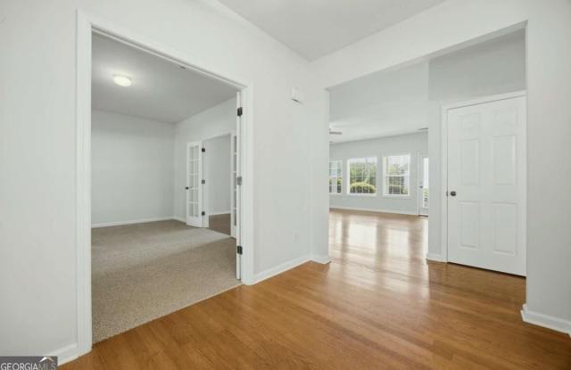1851 Brighton Boulevard SE Gallery 3