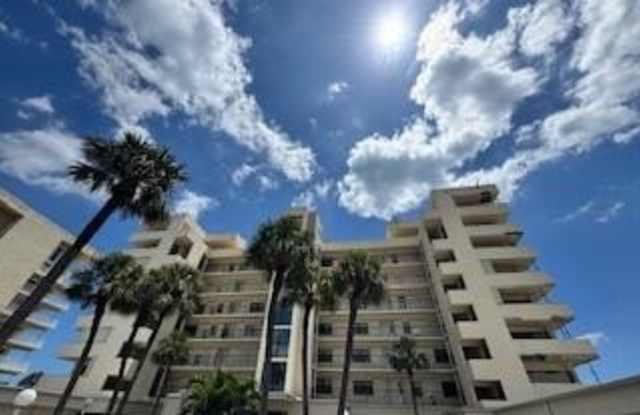 2725 N Highway A1a photos photos