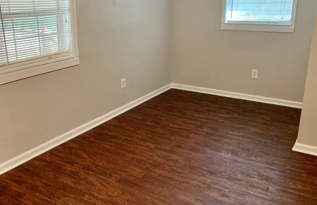 7738 Plummer Road Gallery 4