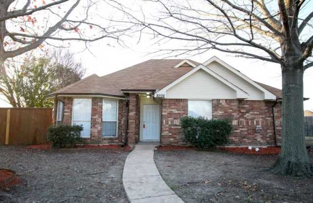 8206 Quail Court - 8206 Quail, Rowlett, TX 75089